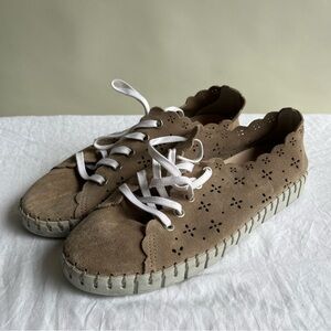 ❤️‍🔥BOGO FREE Anthropologie Scalloped Suede Perforated Sneakers Sz 37 Taupe